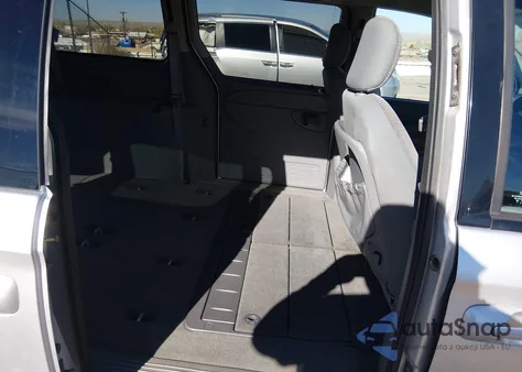 2006 Chrysler Town & Country Touring from USA, damaged, VIN 2A4GP54L76R921216